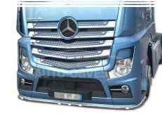 Front bumper protection Mercedes Actros MP4 - additional service: installation of diodes фото 0